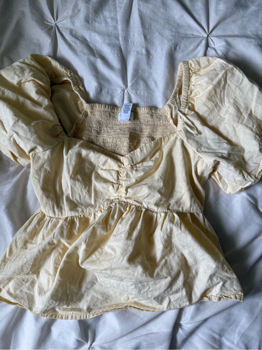 Women’s Puff-Sleeve Peplum Top - Cream